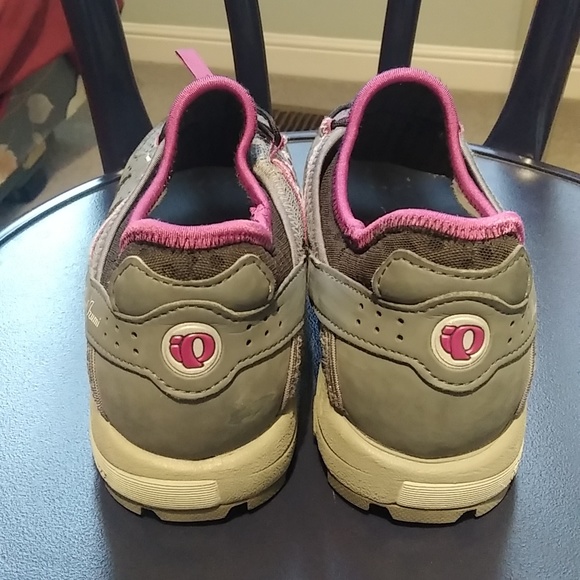 Spinning shoes, women's Size 39, Grey with pink trim - Picture 2 of 4